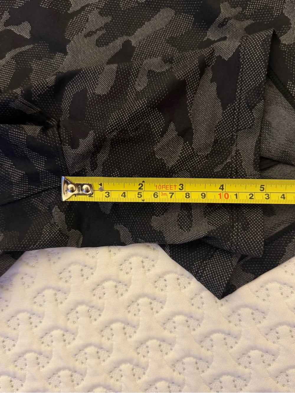 Men's L, Lululemon 5” Pacebreaker Linerless Black Camo Athletic Shorts